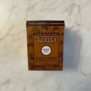 NWT Mrs. Meyer's Acorn Spice Scented Candle